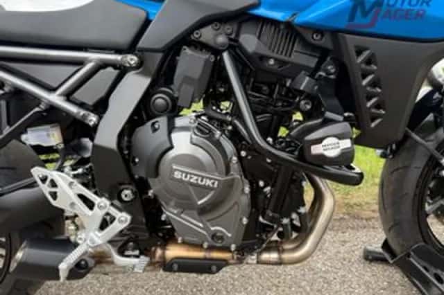 Suzuki GSX-8S (2025) thumbnail 5