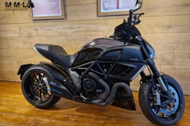 Ducati Diavel Cromo (2012) thumbnail 4