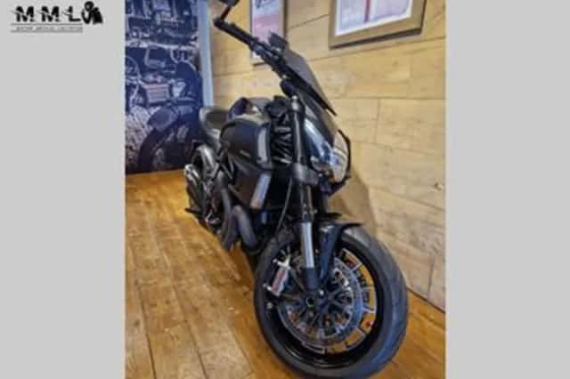 Ducati Diavel Cromo (2012) thumbnail 6