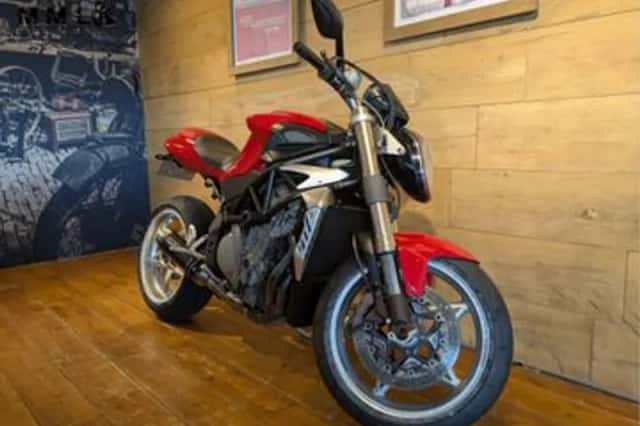 MV Agusta Brutale 750 (2004) thumbnail 3