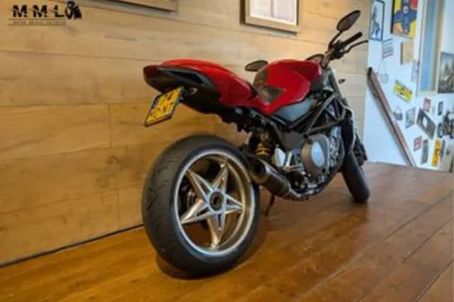 MV Agusta Brutale 750 (2004) thumbnail 4