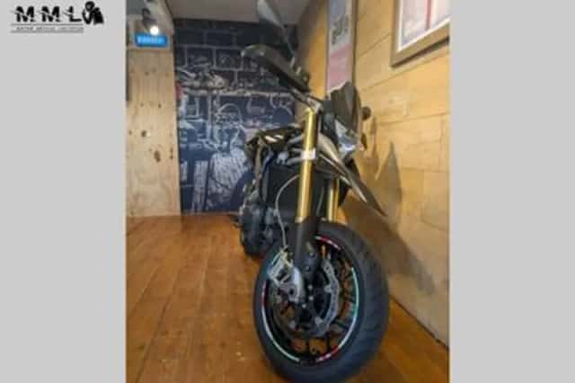 Aprilia Dorsoduro 750 (2010) thumbnail 5