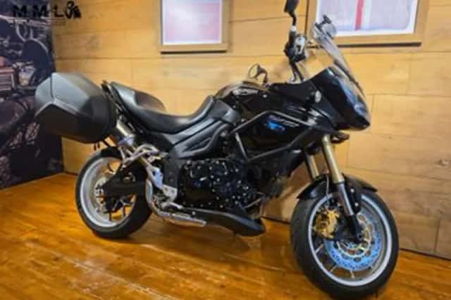 Triumph Tiger 1050 (2007) thumbnail 1
