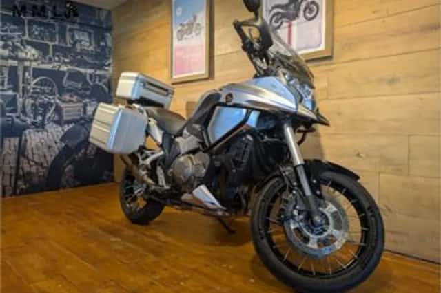 Honda VFR1200 (2013) thumbnail 1