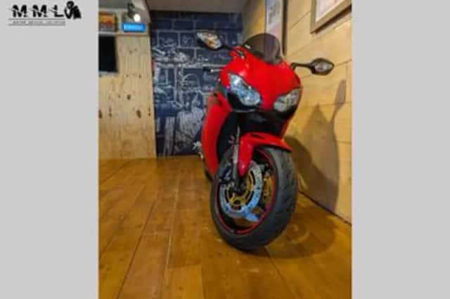 Honda CBR1000RR (2009) thumbnail 2