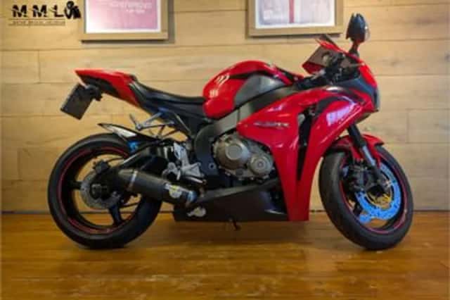 Honda CBR1000RR (2009) thumbnail 5
