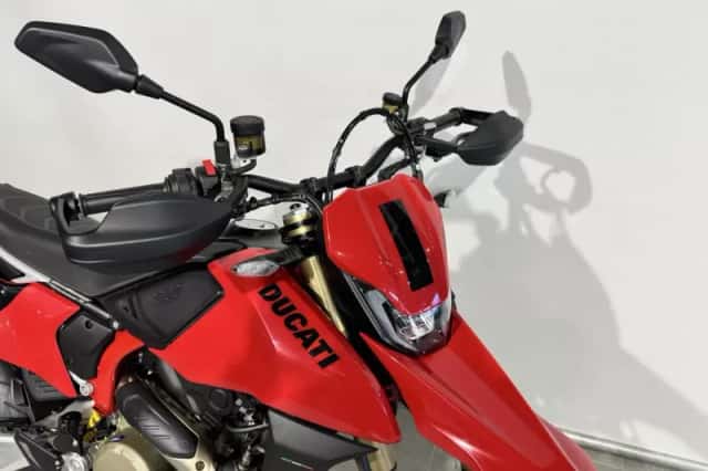 Ducati Hypermotard 698 (2025) thumbnail 2