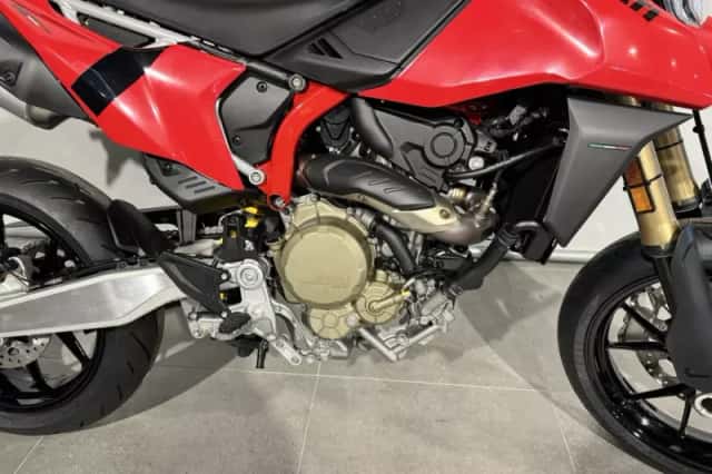Ducati Hypermotard 698 (2025) thumbnail 4