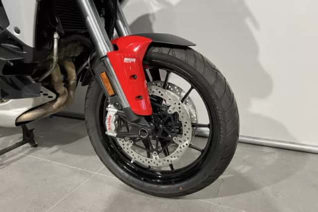 Ducati Multistrada V4S (2023) thumbnail 3