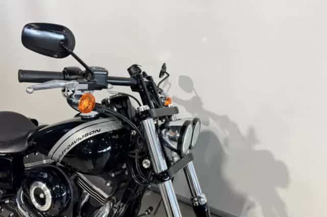 Harley-Davidson Fat Bob (2017) thumbnail 2
