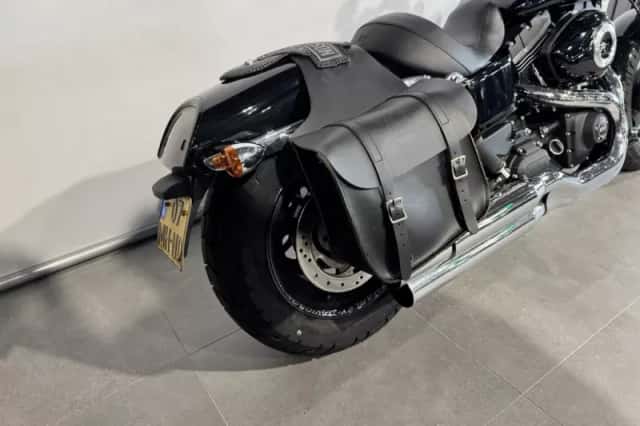 Harley-Davidson Fat Bob (2017) thumbnail 5