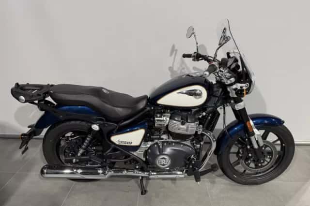 Royal Enfield Meteor SUPER 650 (2023) thumbnail 1