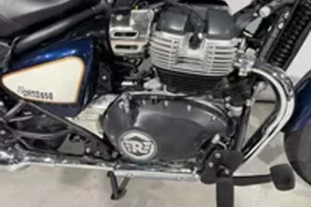 Royal Enfield Meteor SUPER 650 (2023) thumbnail 2