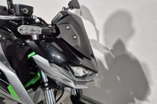 Kawasaki Z 500 SE (2025) thumbnail 2