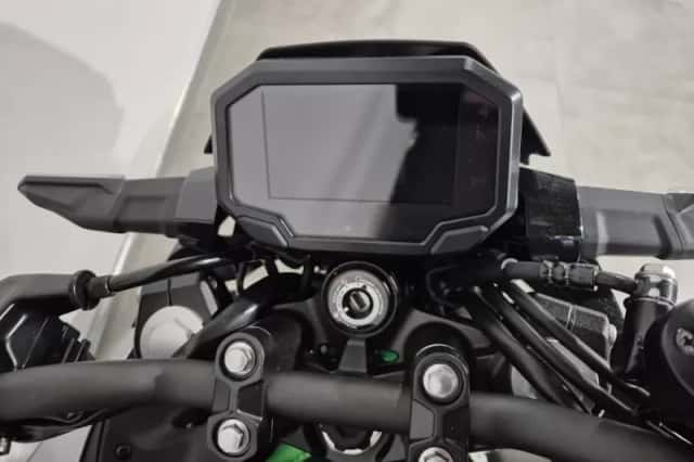 Kawasaki Z 500 SE (2025) thumbnail 6