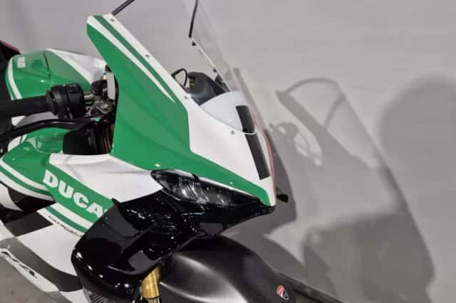 Ducati Panigale V4 (2026) thumbnail 2