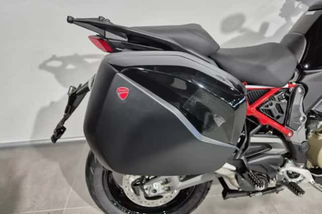 Ducati Multistrada V4S (2026) thumbnail 5