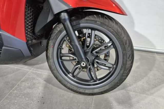 Piaggio Beverly 400 S (2022) thumbnail 3