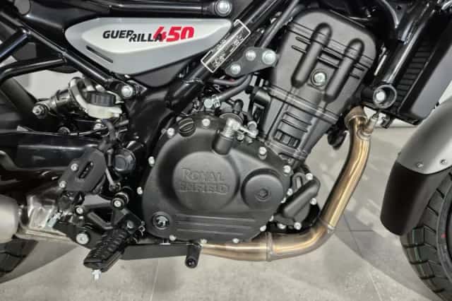 Royal Enfield Guerrilla 450 (2026) thumbnail 4