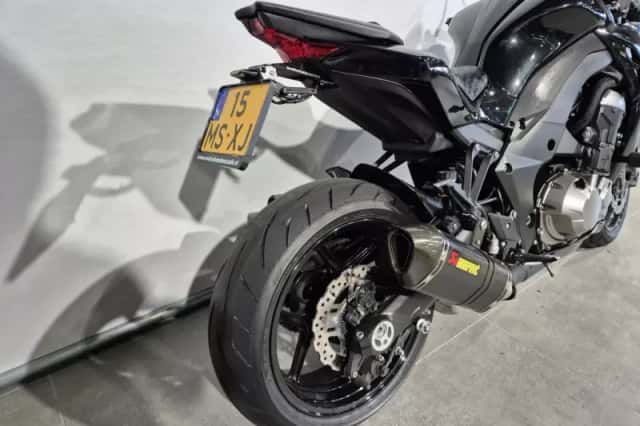 Kawasaki Z1000 (2016) thumbnail 6