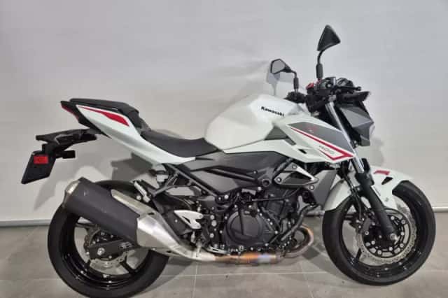Kawasaki Z400 (2024) thumbnail 1