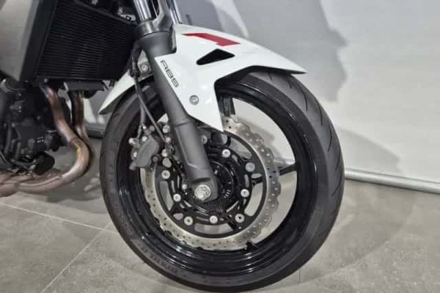 Kawasaki Z400 (2024) thumbnail 3