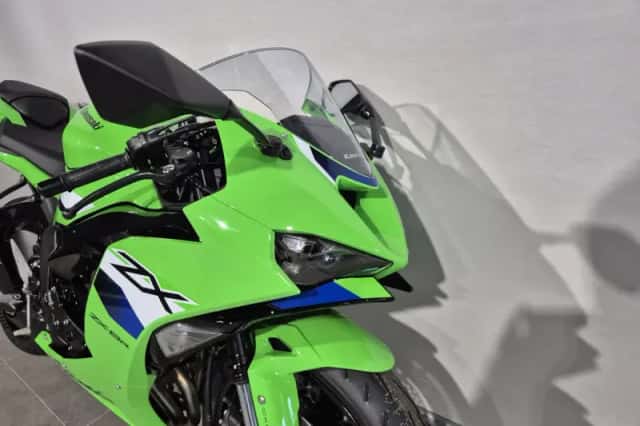 Kawasaki ZX-6R 636 (2026) thumbnail 2