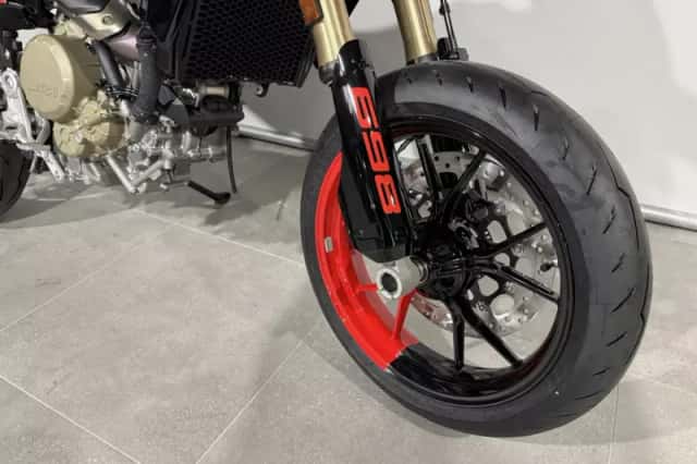 Ducati Hypermotard 698 RVE (2026) thumbnail 4