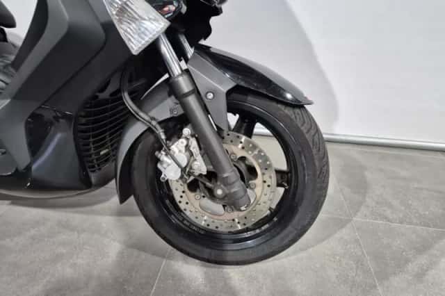 Yamaha X-MAX 250 (2010) thumbnail 3