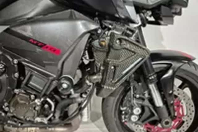 Yamaha MT-10 (2017) thumbnail 2
