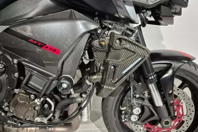 Yamaha MT-10 (2017) thumbnail 4