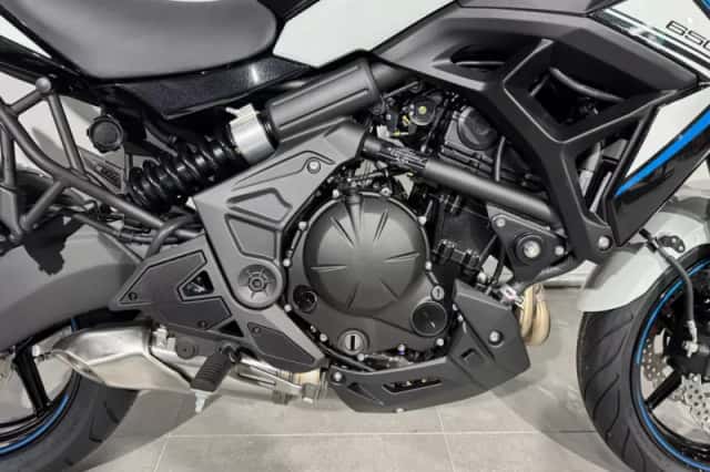 Kawasaki Versys 650 (2026) thumbnail 4