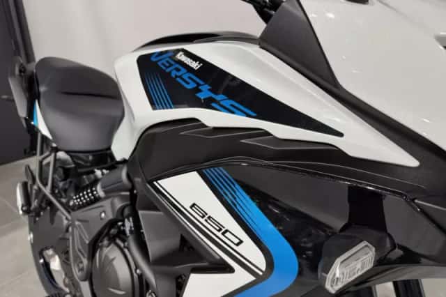 Kawasaki Versys 650 (2026) thumbnail 5
