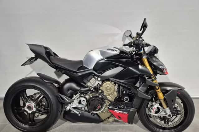 Ducati Streetfighter V4 SP (2023) thumbnail 1