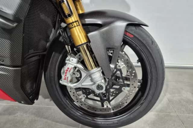 Ducati Streetfighter V4 SP (2023) thumbnail 4