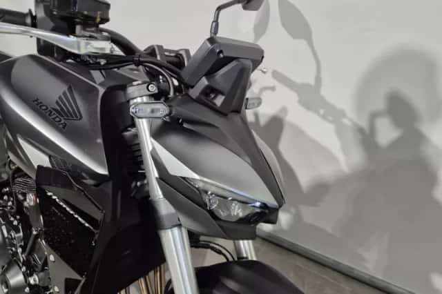 Honda CB 1000 Hornet (2026) thumbnail 2