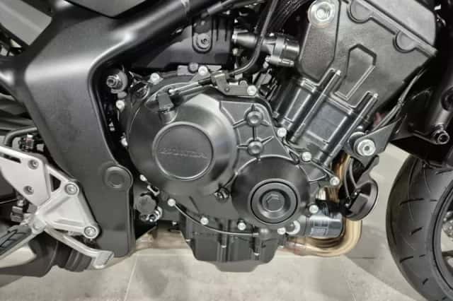 Honda CB 1000 Hornet (2026) thumbnail 4
