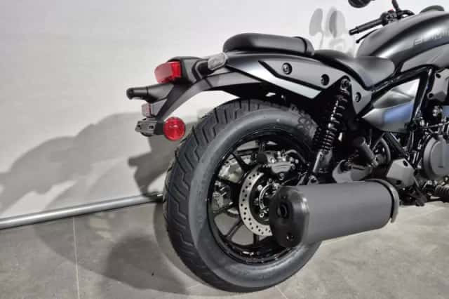 Kawasaki Eliminator 500 SE (2026) thumbnail 5