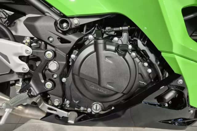 Kawasaki Ninja 500 (2026) thumbnail 4