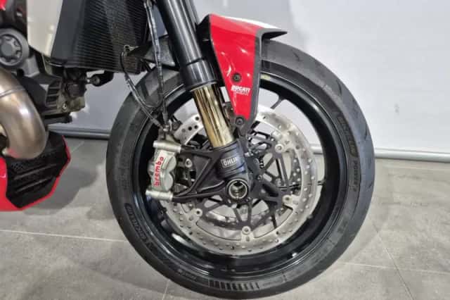 Ducati Monster 1200 R (2016) thumbnail 3