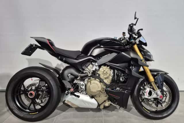Ducati Streetfighter V4S (2022) thumbnail 1