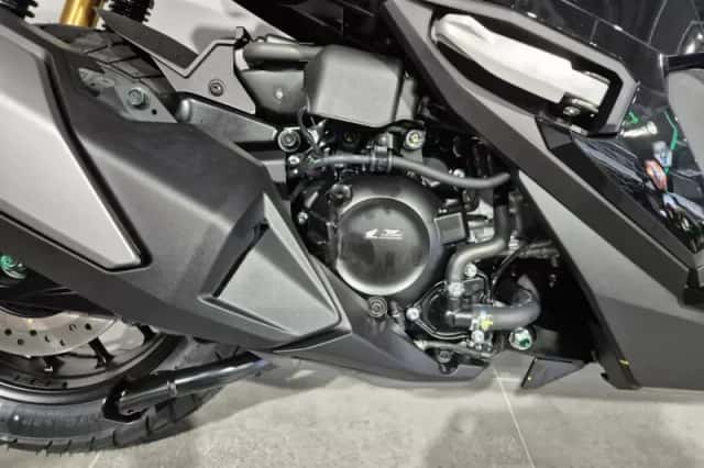 Honda Adv 350 (2026) thumbnail 4