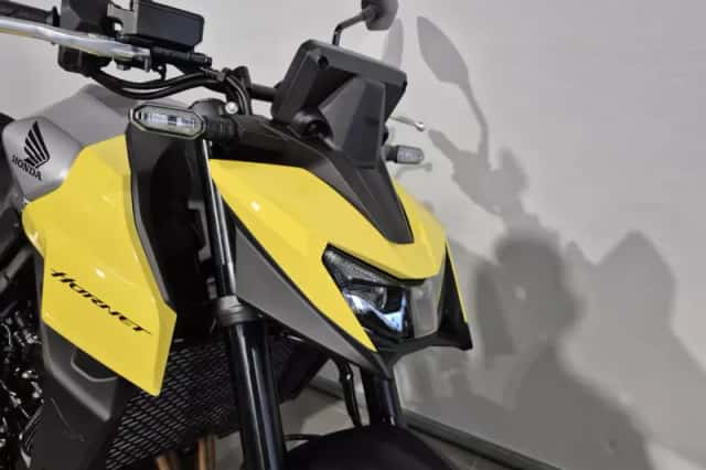 Honda CB 750 Hornet (2026) thumbnail 2