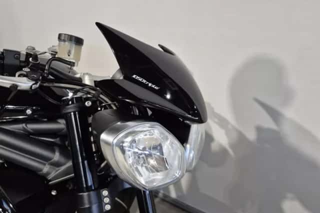 Triumph Speed TRIPLE R (2016) thumbnail 2