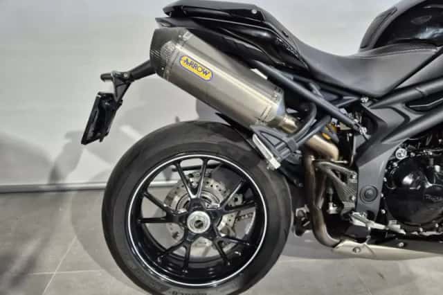 Triumph Speed TRIPLE R (2016) thumbnail 5