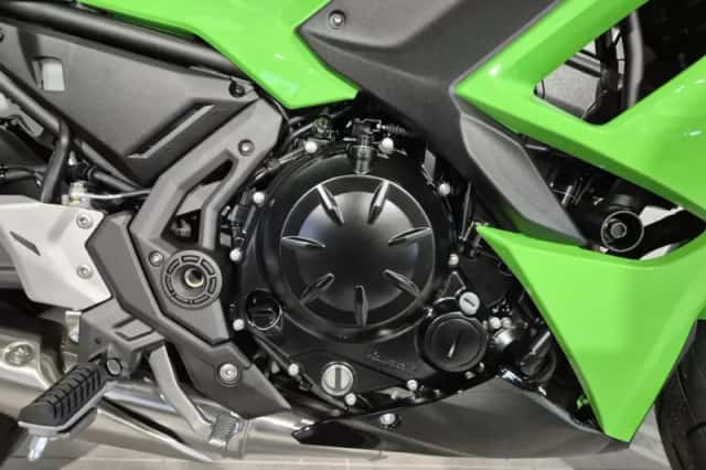 Kawasaki Ninja 650 (2026) thumbnail 4