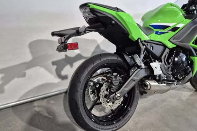 Kawasaki Ninja 650 (2026) thumbnail 5