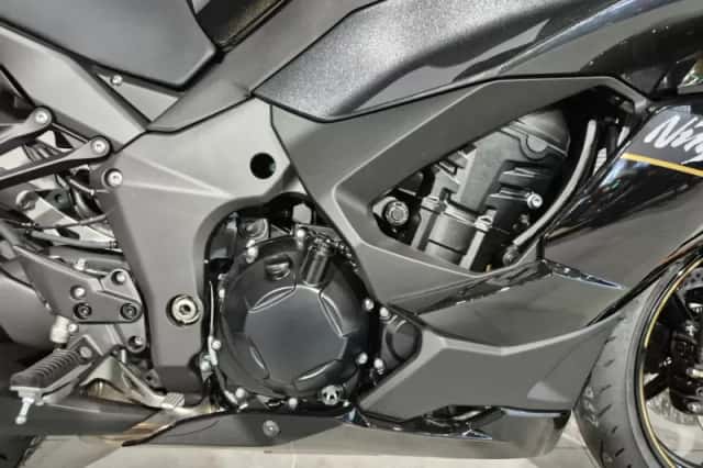 Kawasaki Ninja 1100 SX (0) thumbnail 4