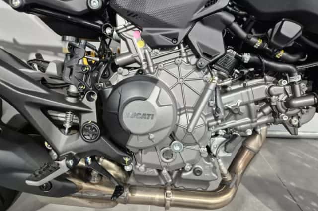 Ducati Monster V2 (2026) thumbnail 4