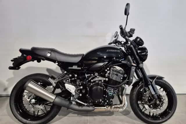 Kawasaki Z900RS (2026) thumbnail 1